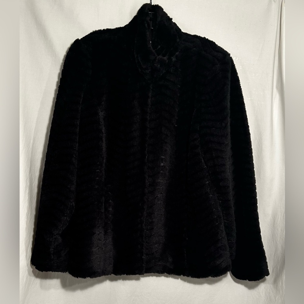 WOMENS MEDIUM BLACK FAUX FUR CHEVRON PRINT HOOK & EYE CLOSURE JACKET - Picture 1 of 6